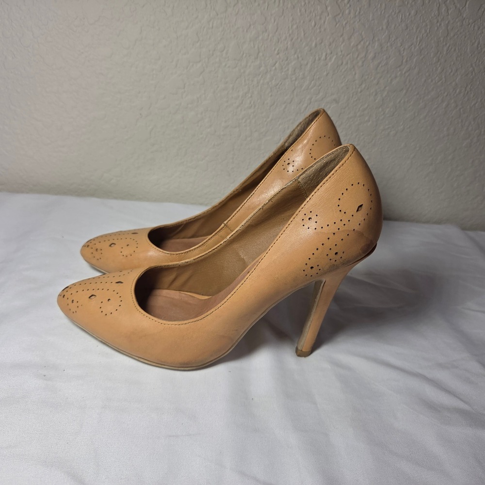 Shellys London Tan Leather Perforated Pointed Toe Stiletto Pumps Heels Size 38